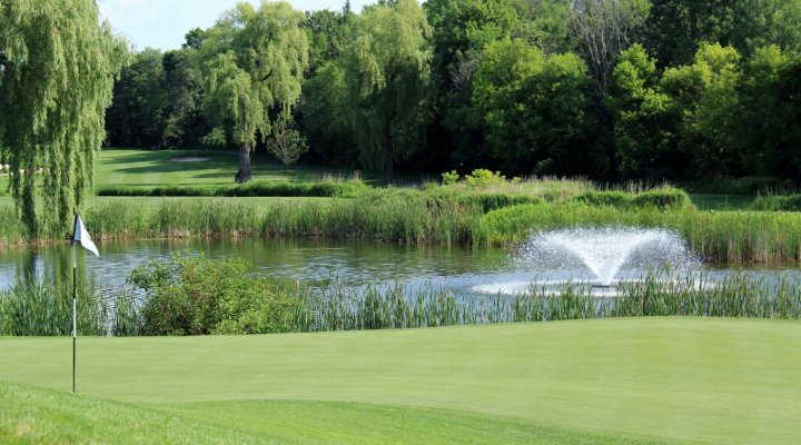 Meadowbrook Golf & Country Club